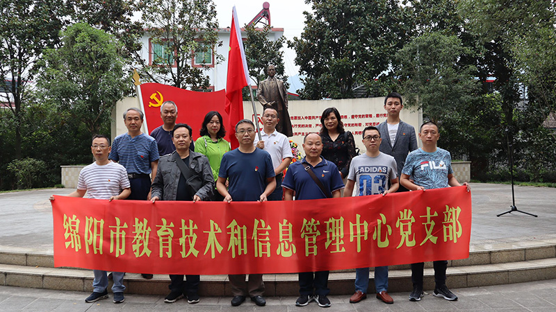 王右木2.jpg 王右木2.jpg